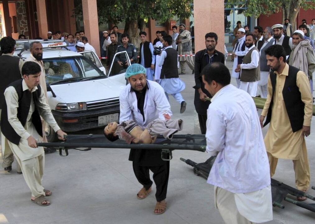Žemės drebėjimas Indijoje, Pakistane ir Afganistane