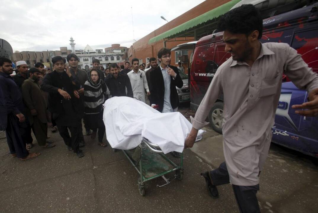 Žemės drebėjimas Indijoje, Pakistane ir Afganistane