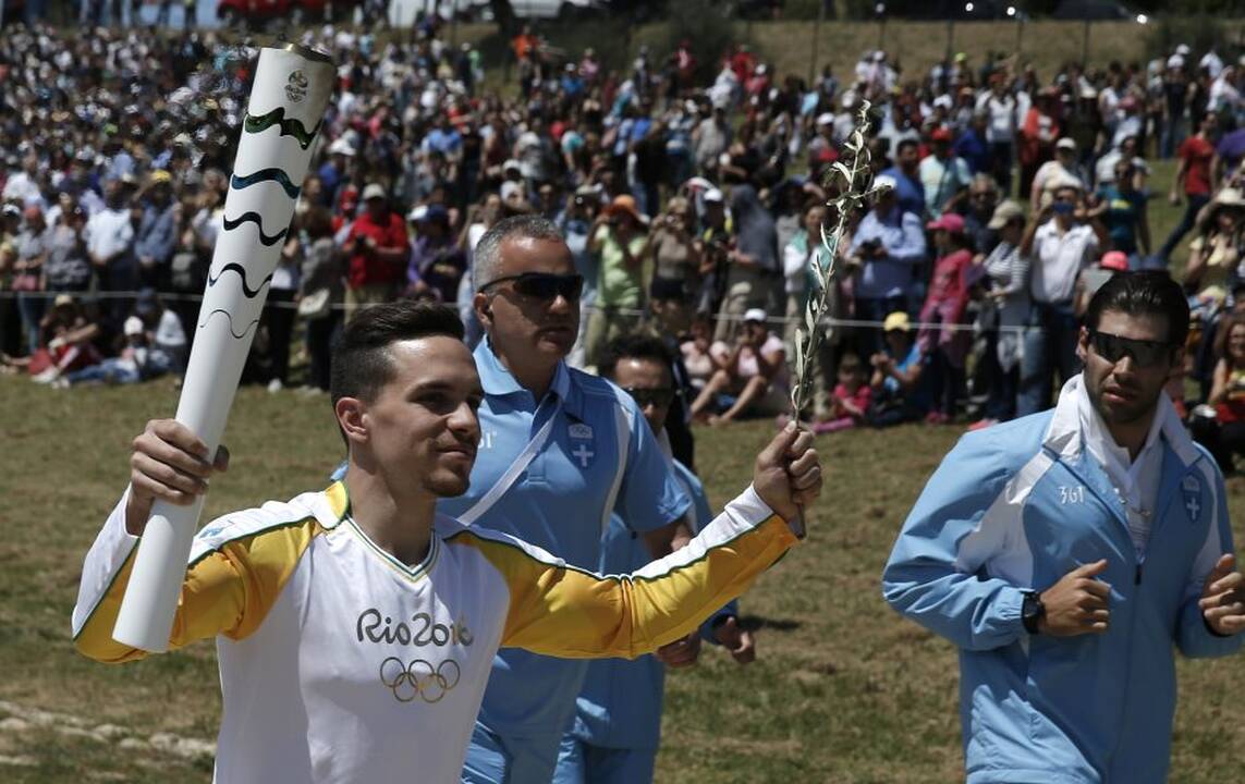 Graikijoje įžiebta olimpiados ugnis