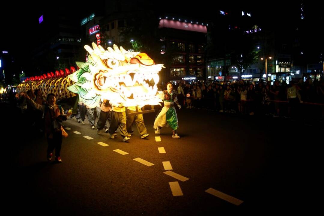 Lotoso žibintų festivalis P. Korėjoje