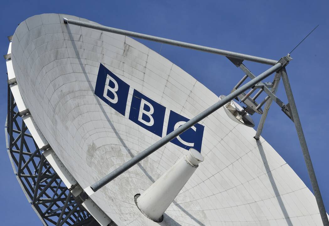 BBC laidų vedėjas suimtas dėl įtariamų lytinių nusikaltimų
