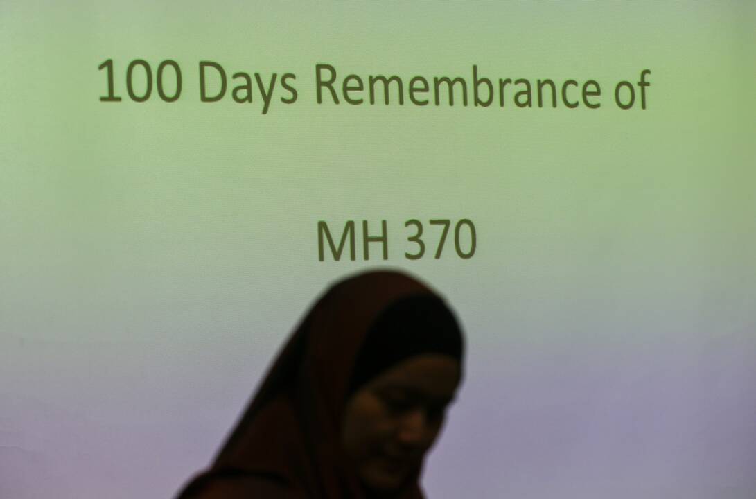 100 dienų po MH370 lainerio dingimo: Malaizija žada tęsti paieškas