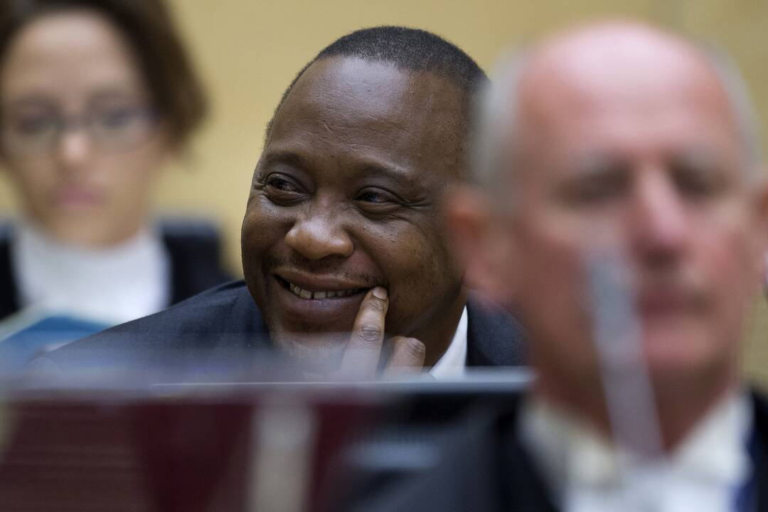 U. Kenyatta tapo pirmuoju prieš TBT stojusiu prezidentu