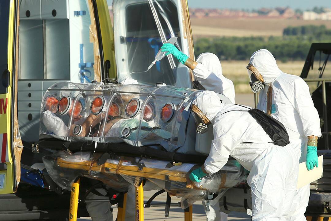 Ebolos viruso protrūkio aukų padaugėjo iki 4 546, skelbia PSO