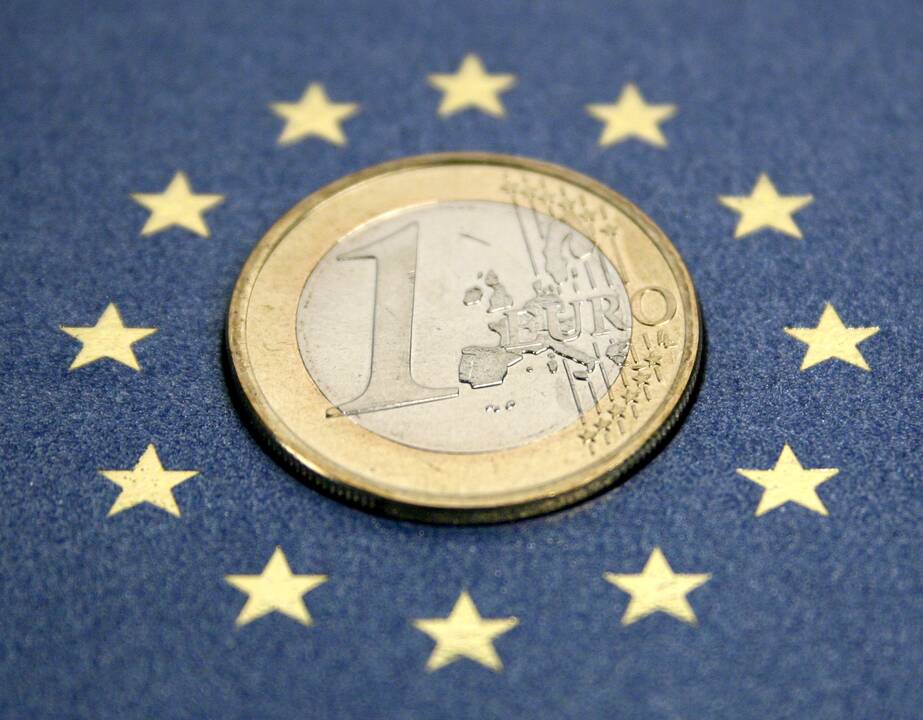 „The Financial Times“: Lietuva tikisi, jog euras sustiprins ryšius su Vakarais