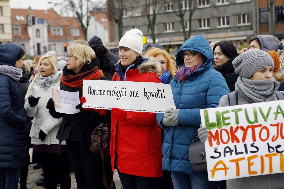Mokytojų mitingas Klaipėdoje