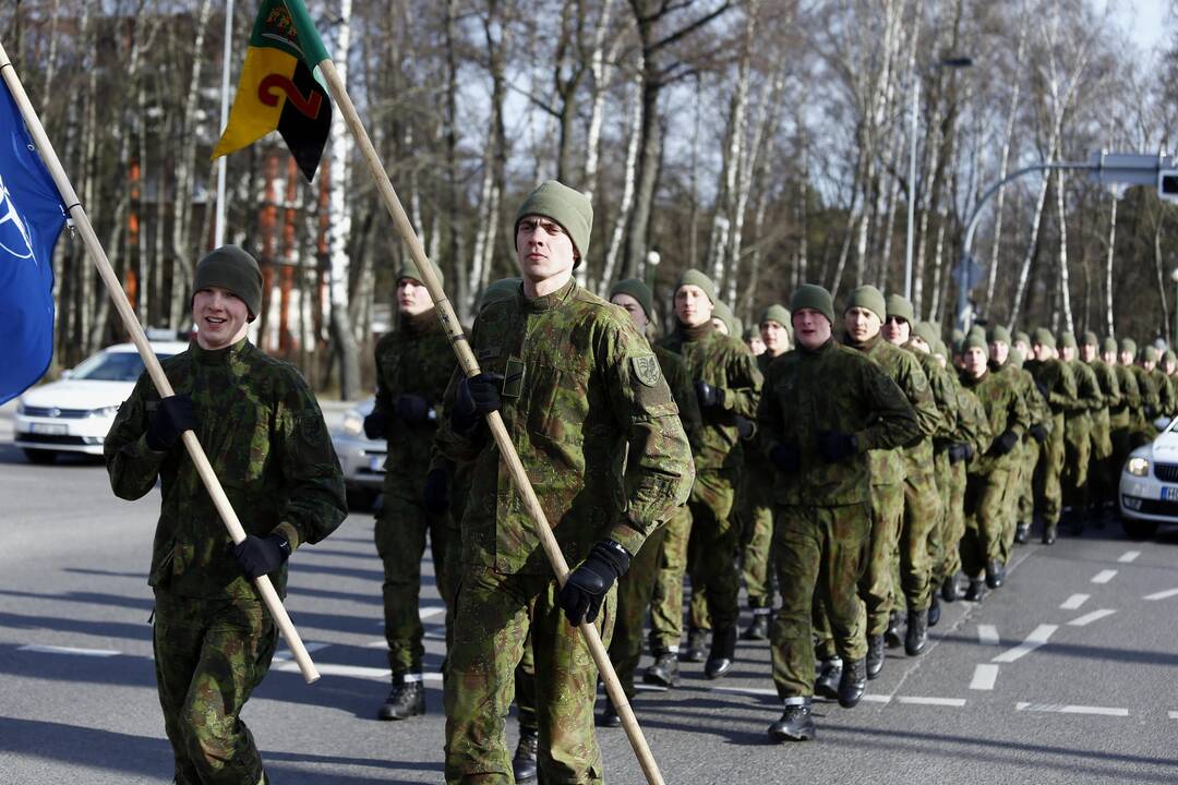 Karių bėgimas NATO dienai