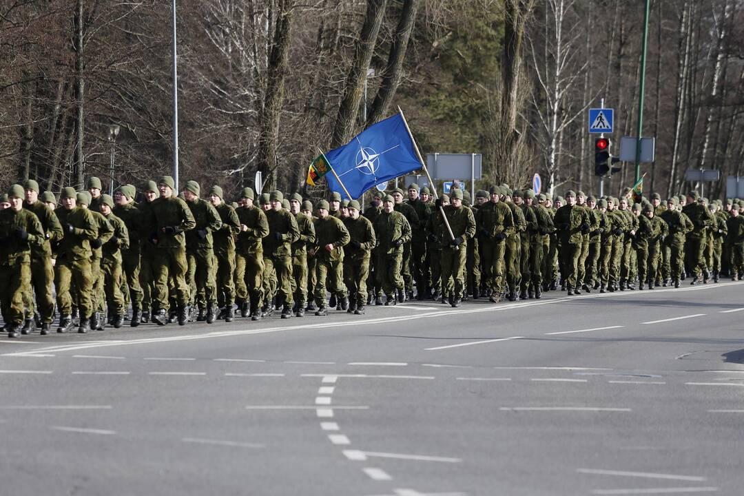 Karių bėgimas NATO dienai