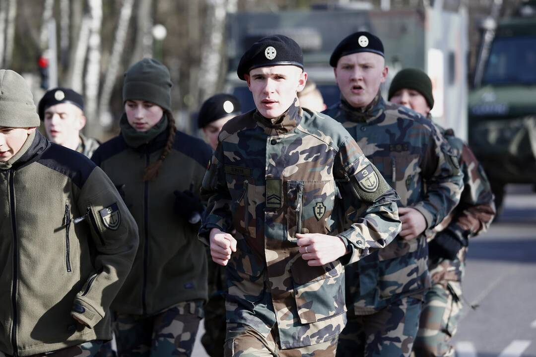Karių bėgimas NATO dienai