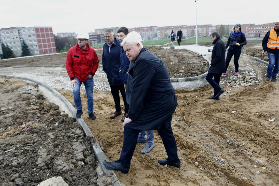 Valdininkai apžiūrėjo Sąjūdžio parką