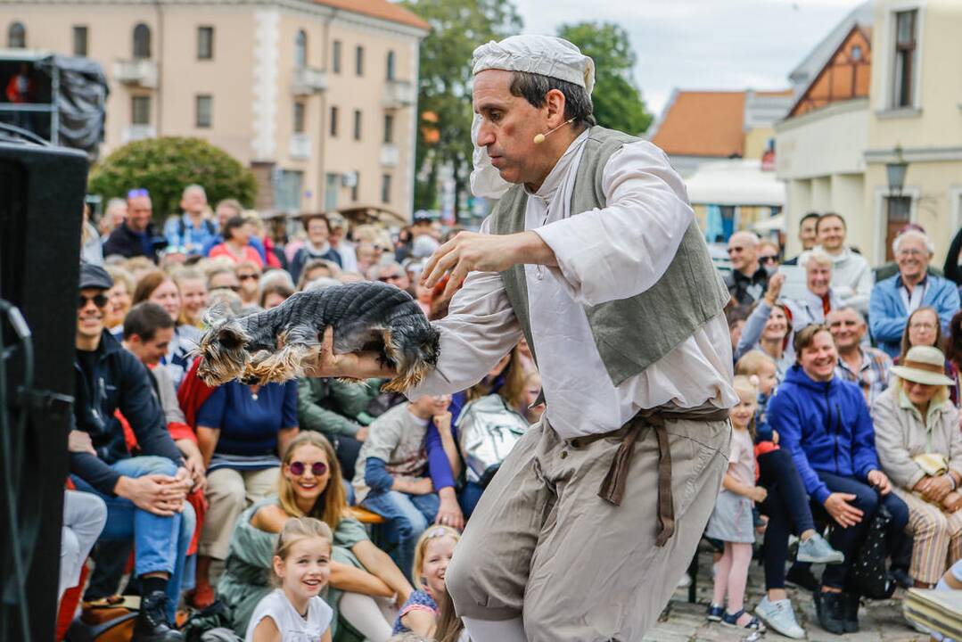 "Kelionė per europą į Klaipėda" - Šermukšnis 2019