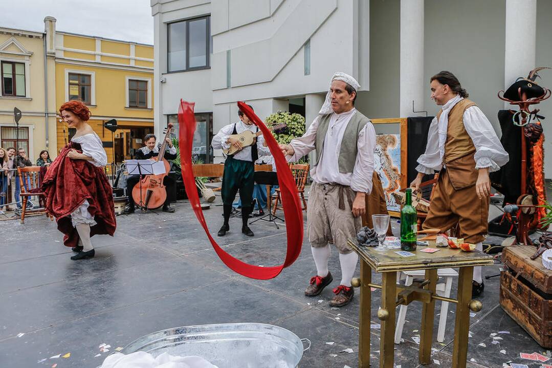 "Kelionė per europą į Klaipėda" - Šermukšnis 2019