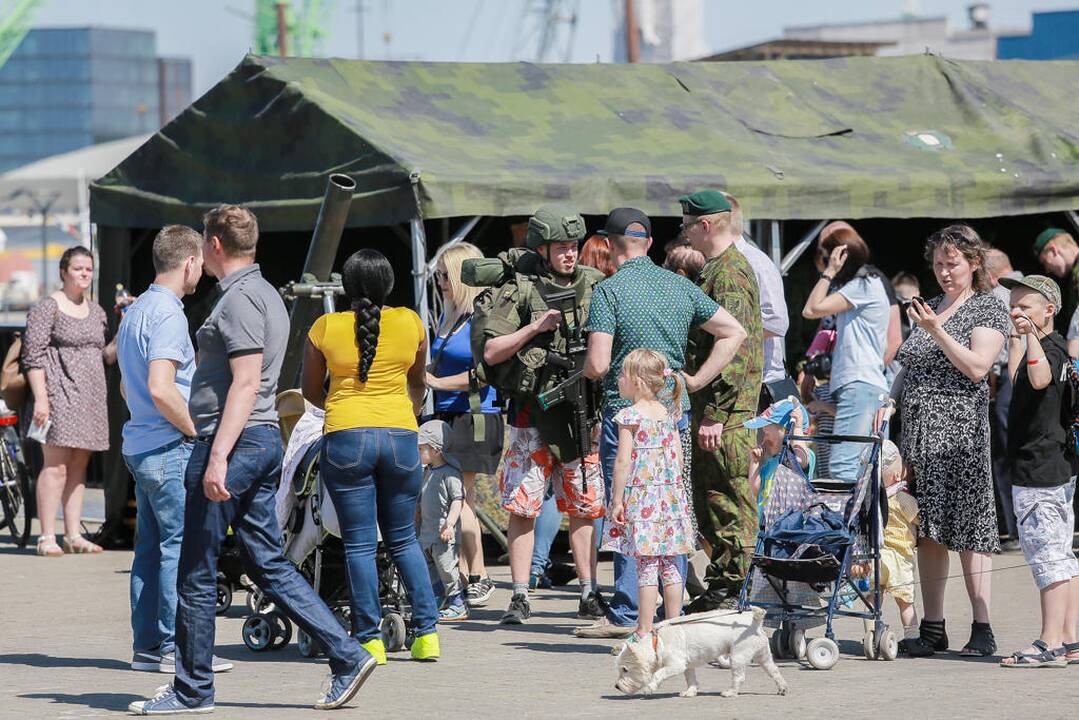 Kariuomenės ir visuomenės diena
