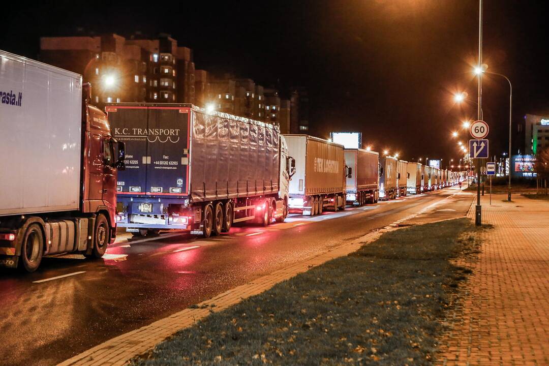 Vilkikų eilės Baltijos prospekte