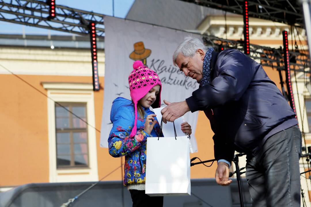 Vaikų pasirodymas Kaziuko mugėje