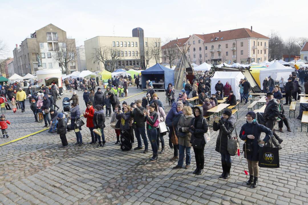 Vaikų pasirodymas Kaziuko mugėje
