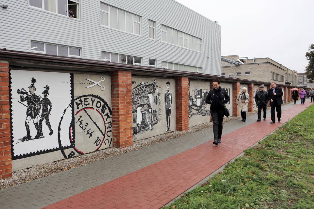 Šilutiškiams pristatytas "Šilutės siena" projektas