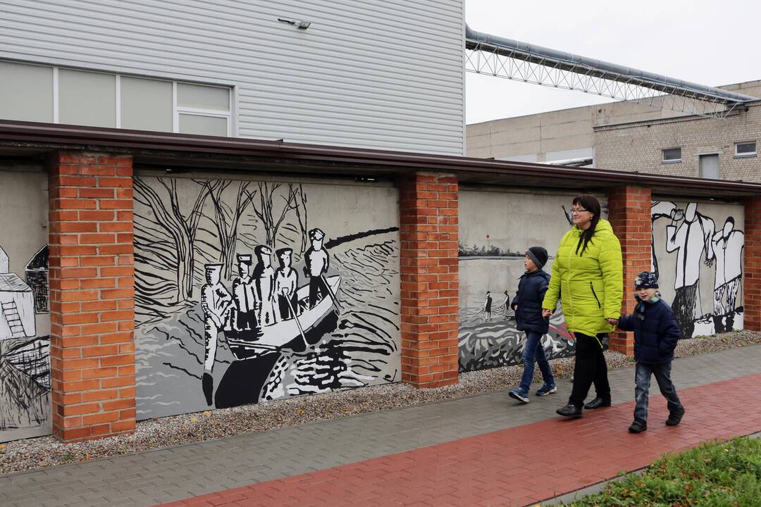 Šilutiškiams pristatytas "Šilutės siena" projektas