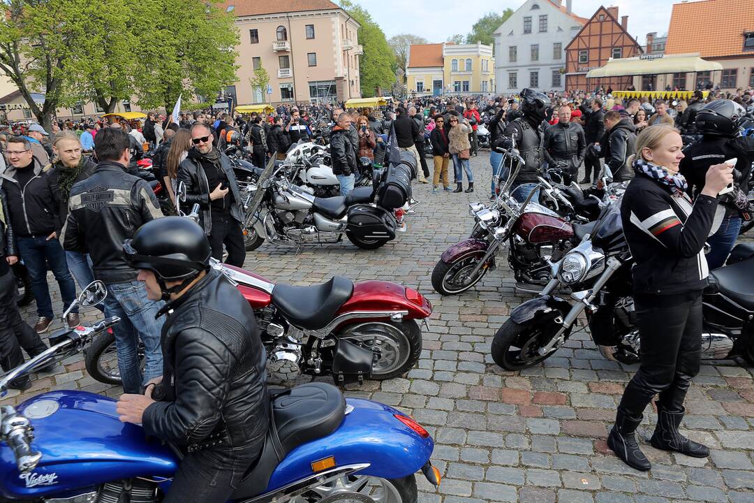 Baikeriai siekė rekordo