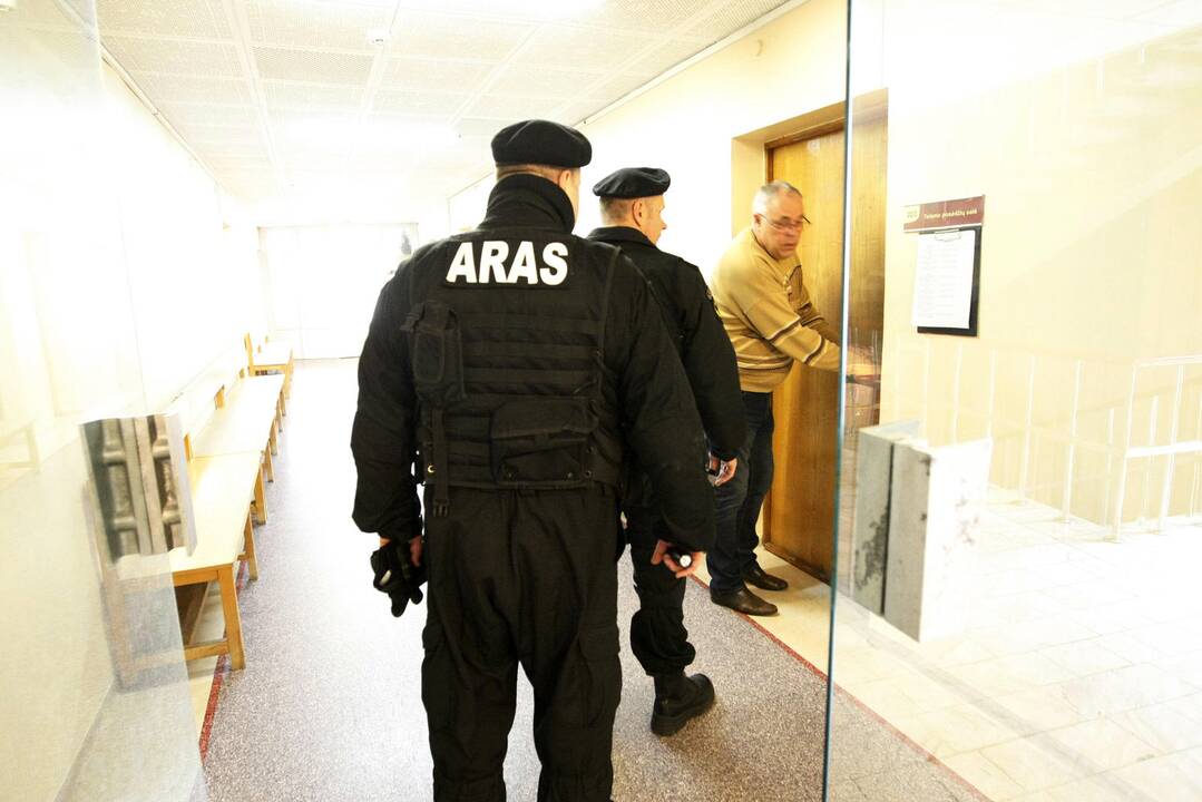 Anonimas pažadėjo atnešti sprogmenį į Klaipėdos apygardos teismą
