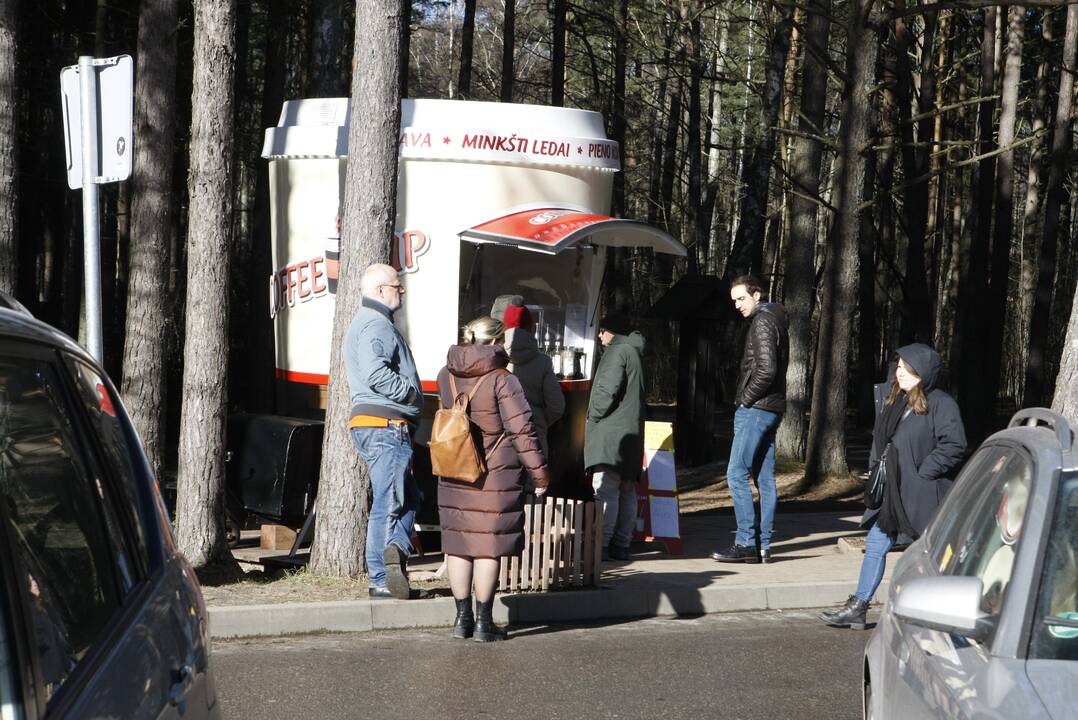 Klaipėdiečiai plūstelėjo į Karklę