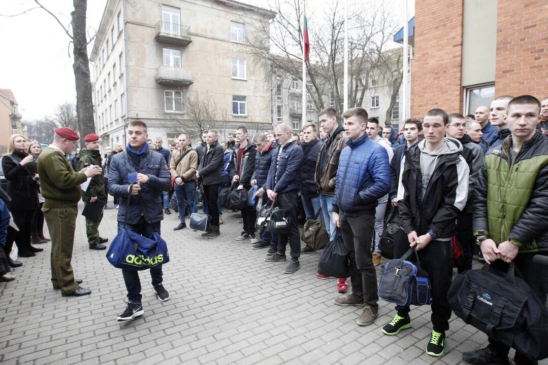 Šauktiniai išvyksta į Ruklą