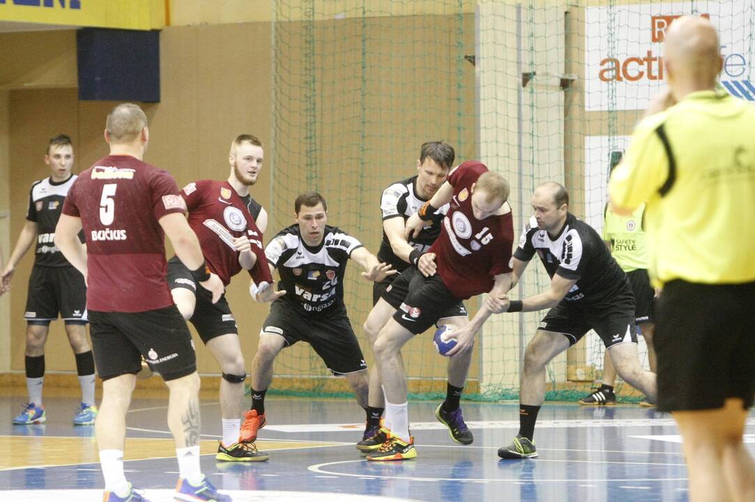 Rankinis: "Dragūnas" - "Varsa-Stronglasas"