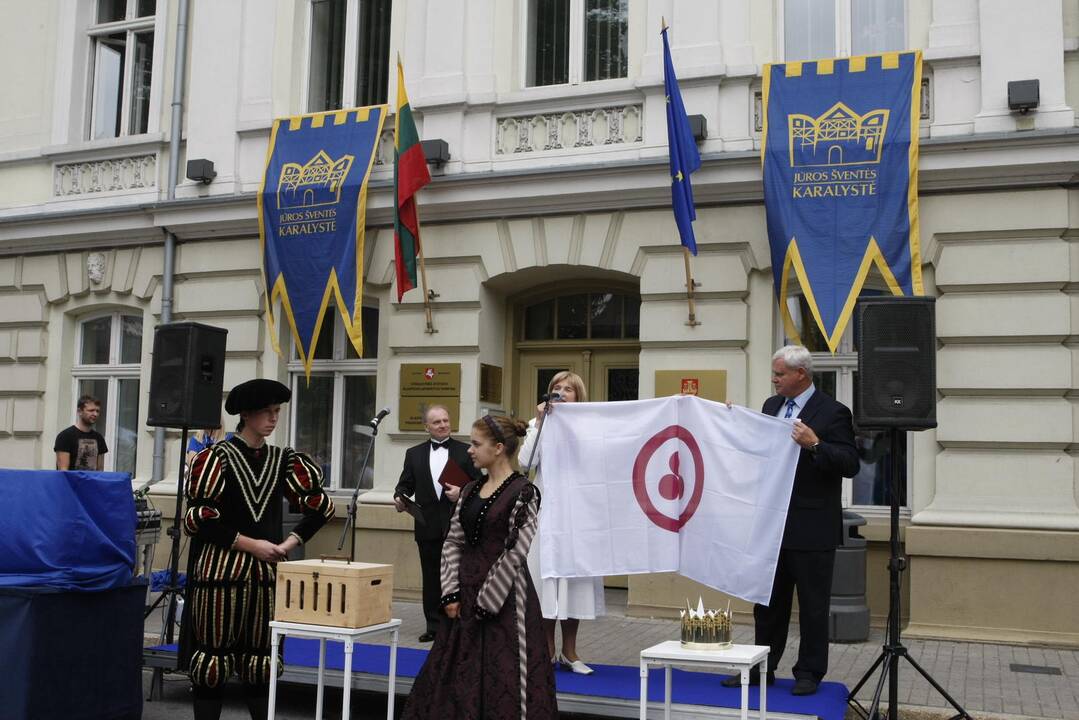 Jūros šventės vėliavos pakėlimo ceremonija