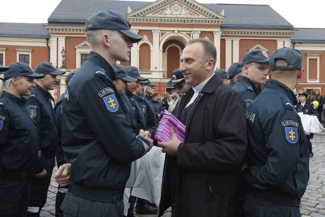 Uostamiestyje policininkai pakvietė švęsti kartu