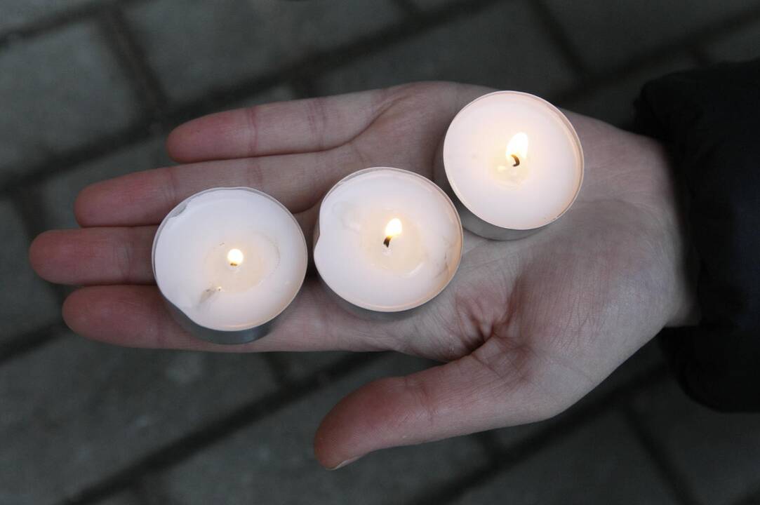 Gedulo ir vilties savaitgalis – žvakė už kiekvieną vaiką