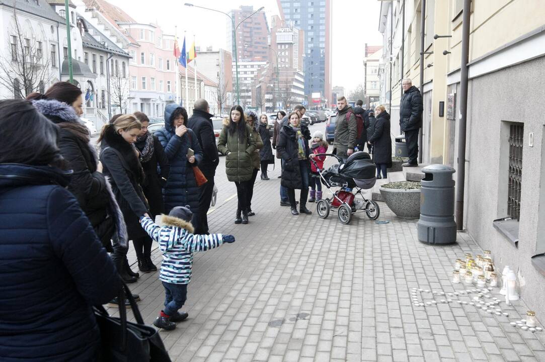 Gedulo ir vilties savaitgalis – žvakė už kiekvieną vaiką