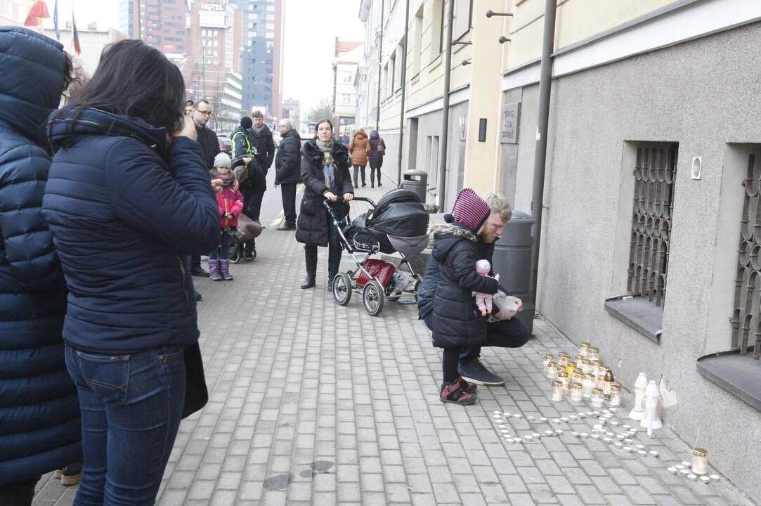 Gedulo ir vilties savaitgalis – žvakė už kiekvieną vaiką