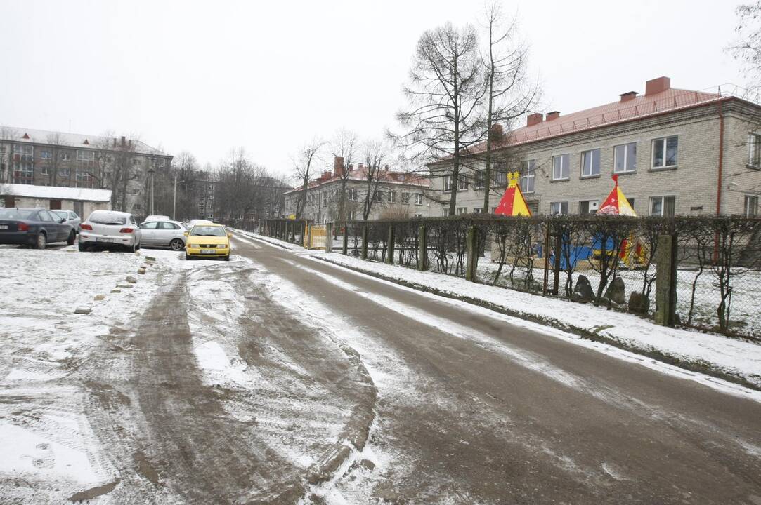 Užkliuvo vieta krepšinio aikštelei