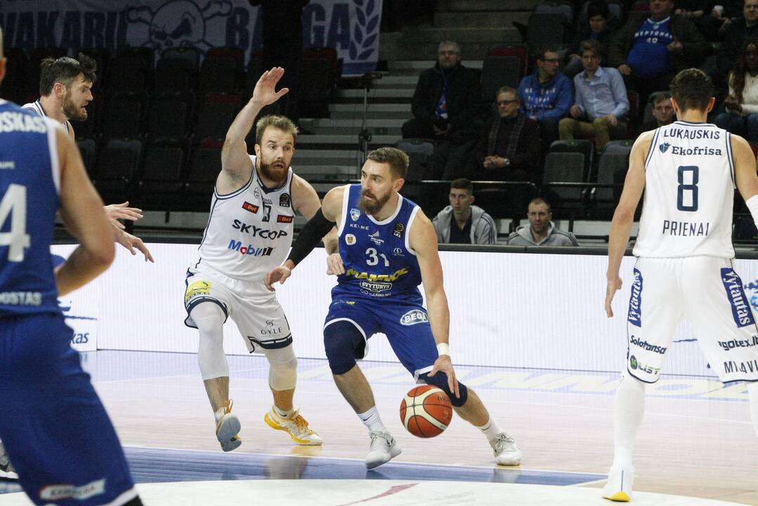 LKL Krepšinio rungtynės: "Neptūnas" -"Skycop"