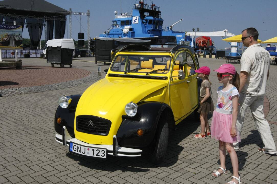 Senovinių automobilių paroda Klaipėdoje