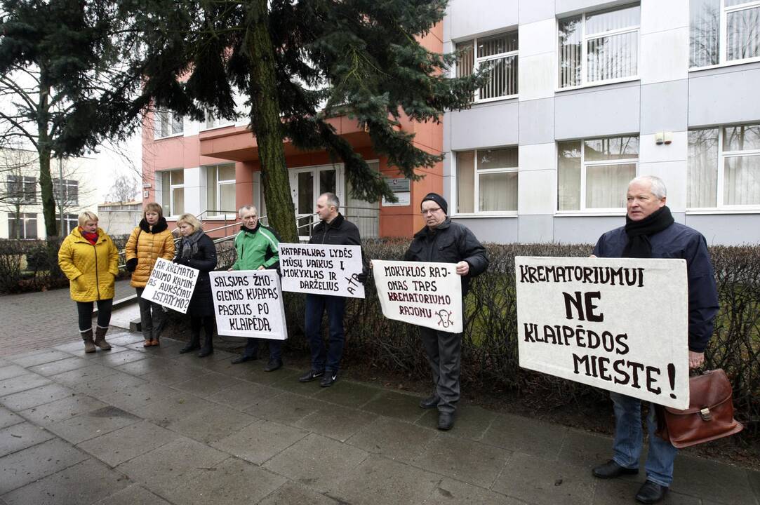 [Piketas dėl krematoriumo Klaipėdoje