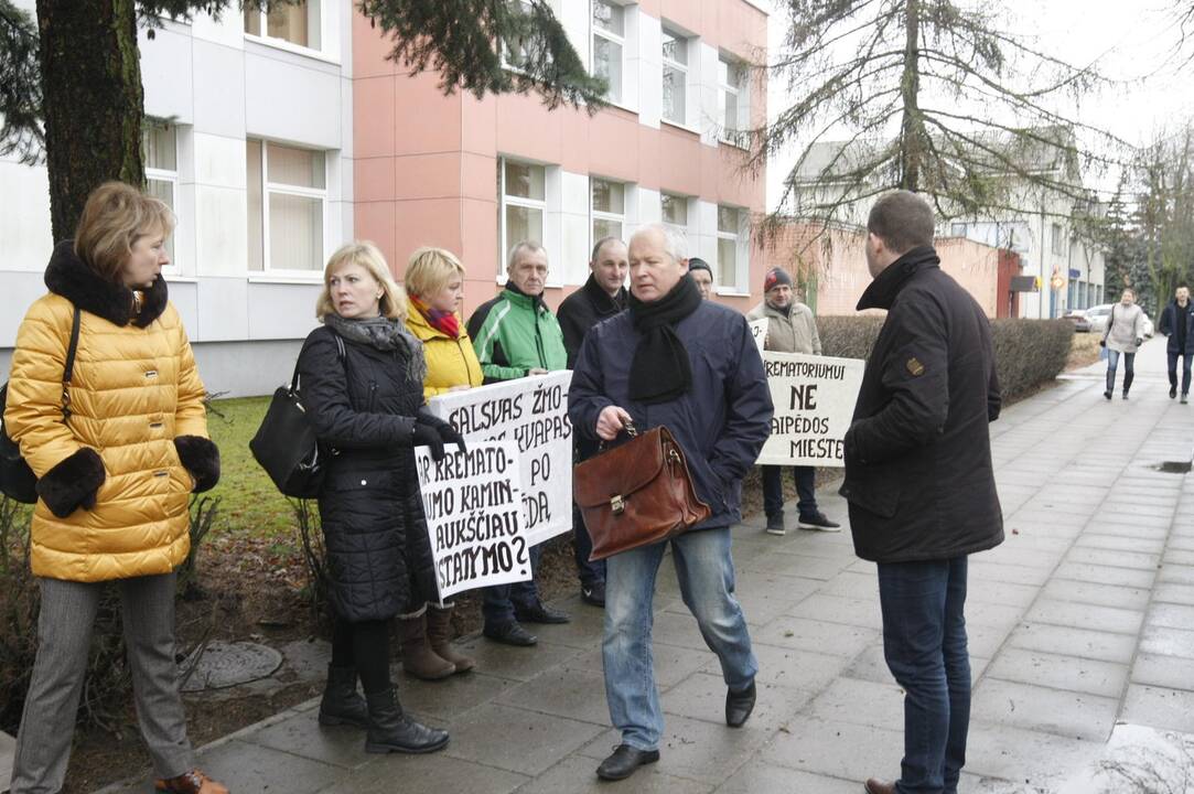[Piketas dėl krematoriumo Klaipėdoje