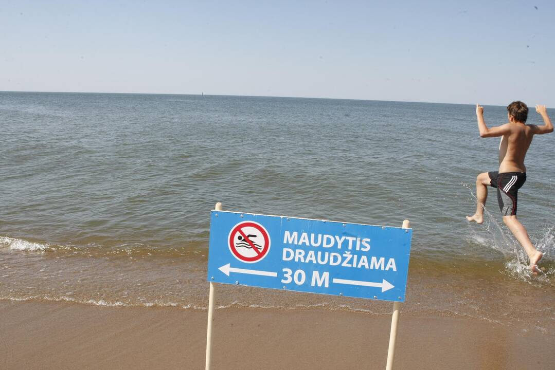 Pirmoje Melnragėje rasta senovinė valtis