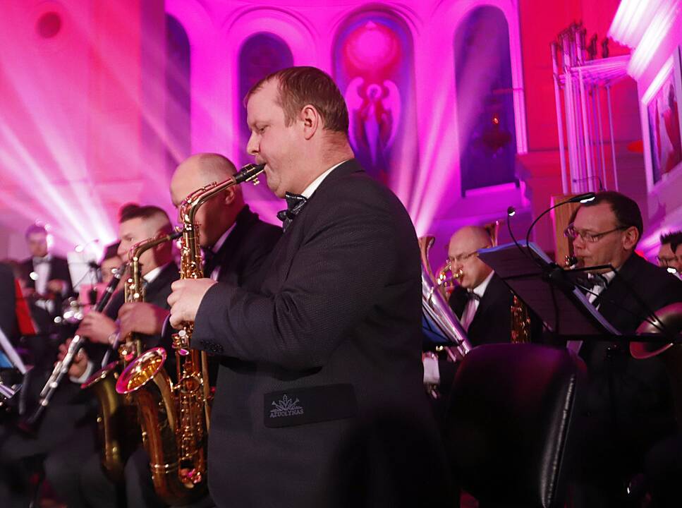 Ąžuolyno orkestras grojo kauniečiams