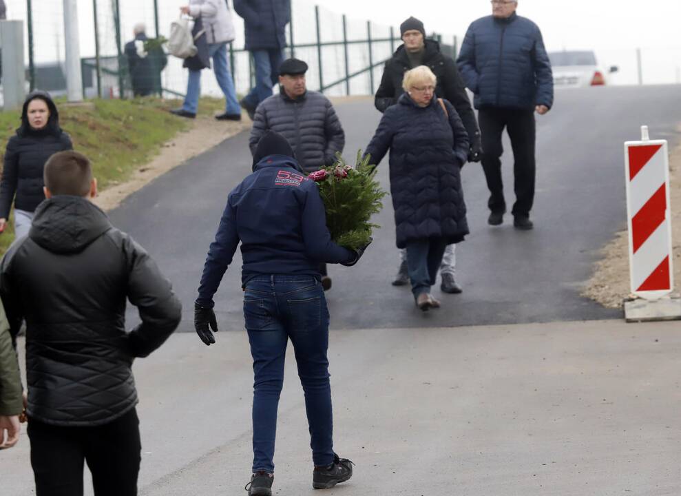 Lapkričio 1-ąją kauniečiai lanko kapines
