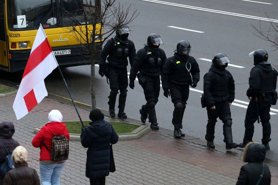Baltarusijoje sekmadienį per protestus sulaikyta per 320 žmonių