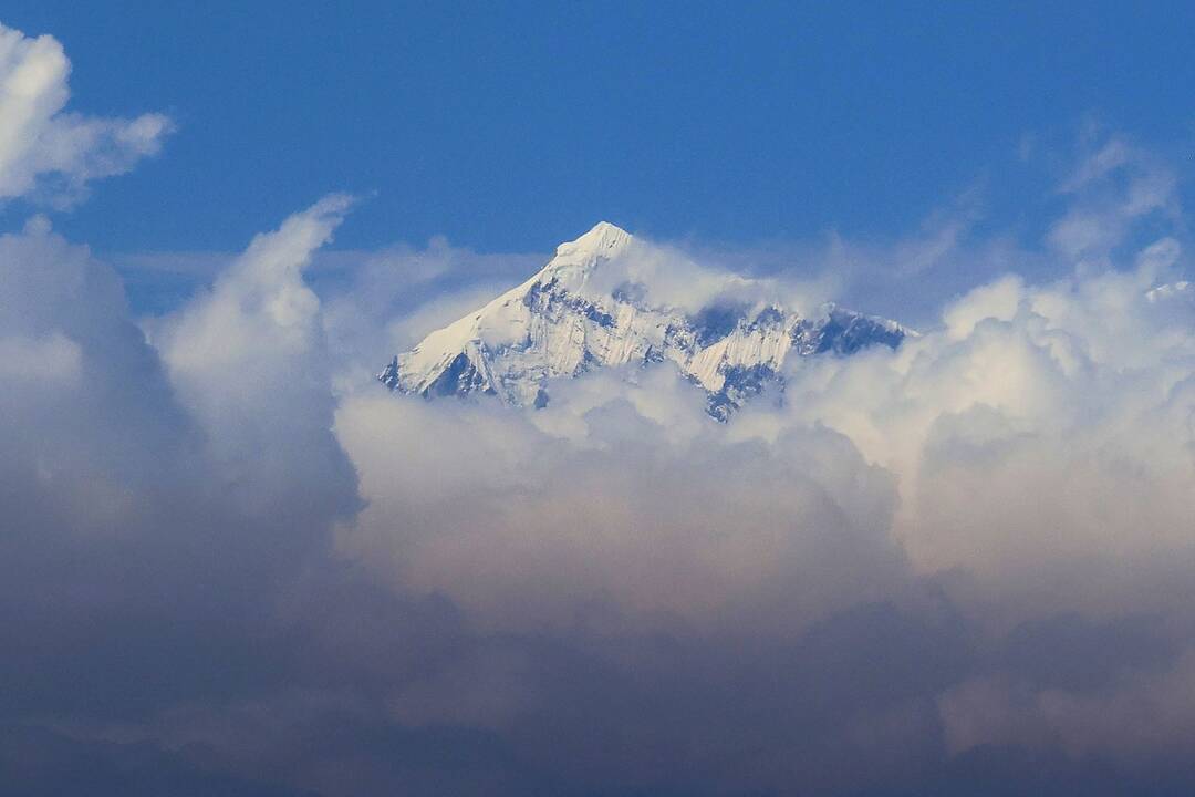 Kopdamas į Everestą mirė pirmasis šiais metais alpinistas