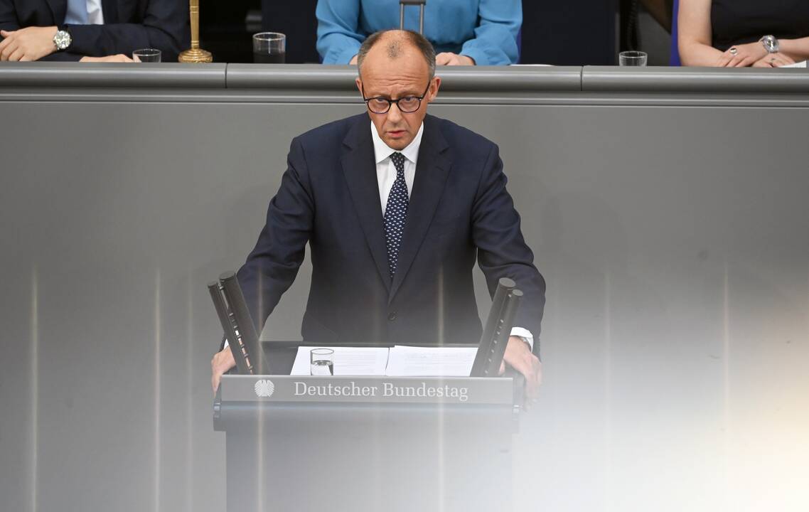 Merzas sieks, kad Bundesveras taptų „stipriausia įprastine kariuomene Europoje“