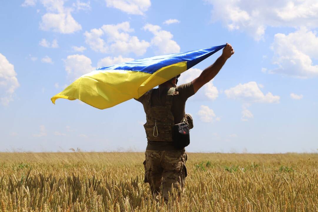 Rusų armija Ukrainoje per pastarąją parą prarado dar 1 190 karių