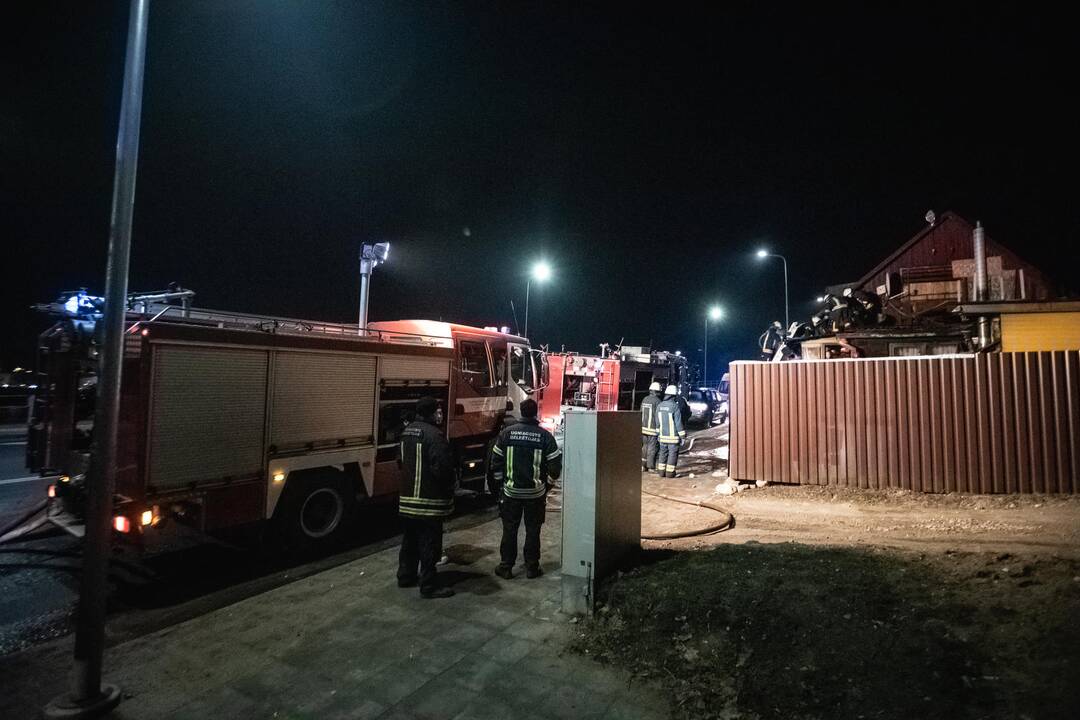 Gaisras Veiverių gatvėje