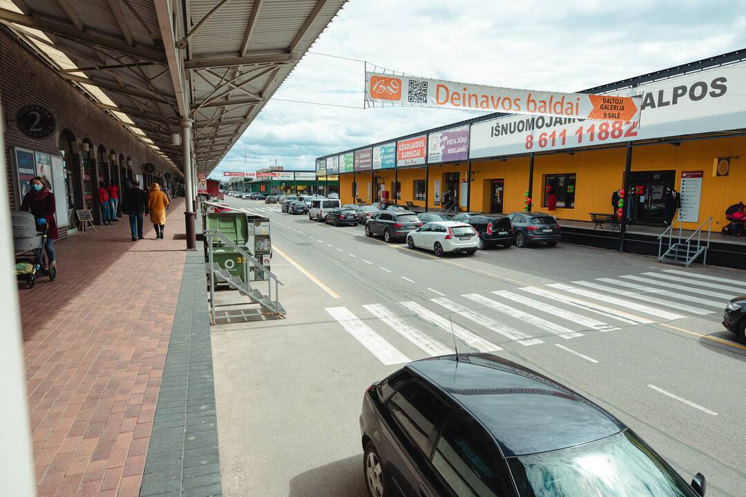 Lauktų spūsčių didžiuosiuose prekybos centruose - nė kvapo