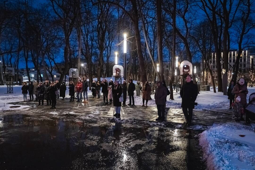 Muzikinis teatras siunčia kauniečiams šviesos ir garso sveikinimą