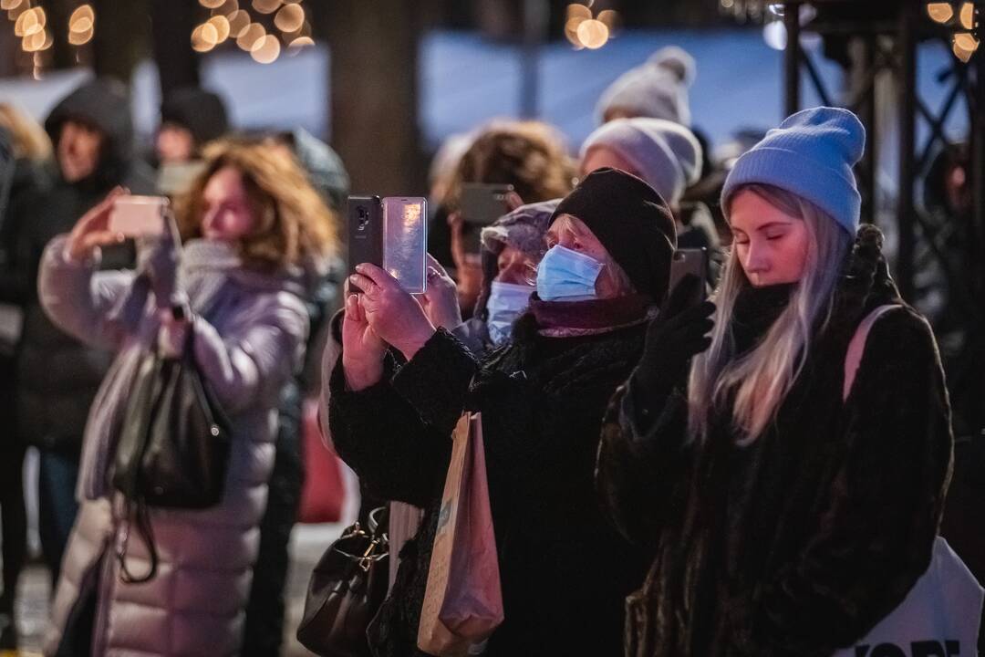 Muzikinis teatras siunčia kauniečiams šviesos ir garso sveikinimą