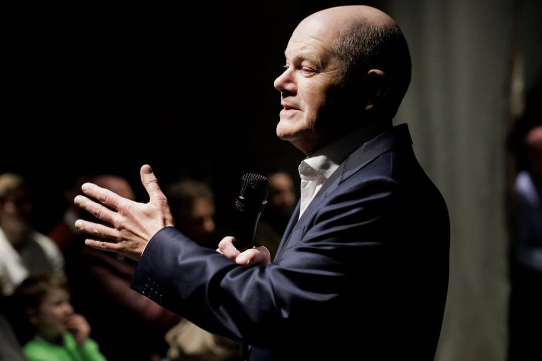 O. Scholzas ragina nenusiteikti, kad JAV prezidento rinkimus tikrai laimės D. Trumpas