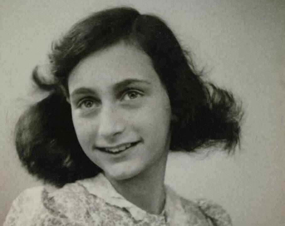 1929 — Frankfurte prie Maino gimė žydaitė A. Frank.